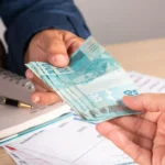 Salário mínimo em 2025: governo anuncia alta para R$ 1.502