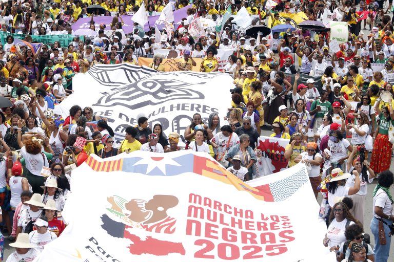Marcha das Mulheres Negras, realizada na Esplanada dos Ministérios. Foto: Bruno Peres/Agência Brasil