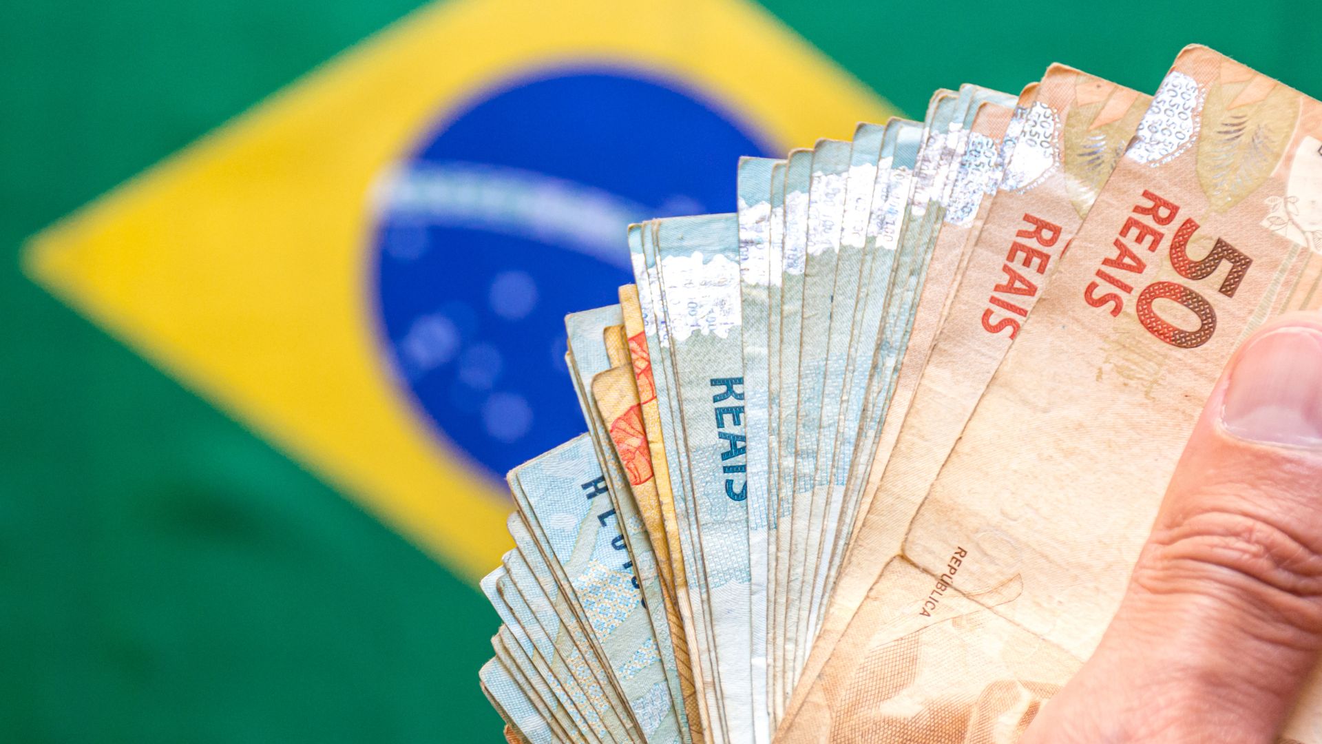 Quando os aposentados vão receber o desconto indevido do INSS?